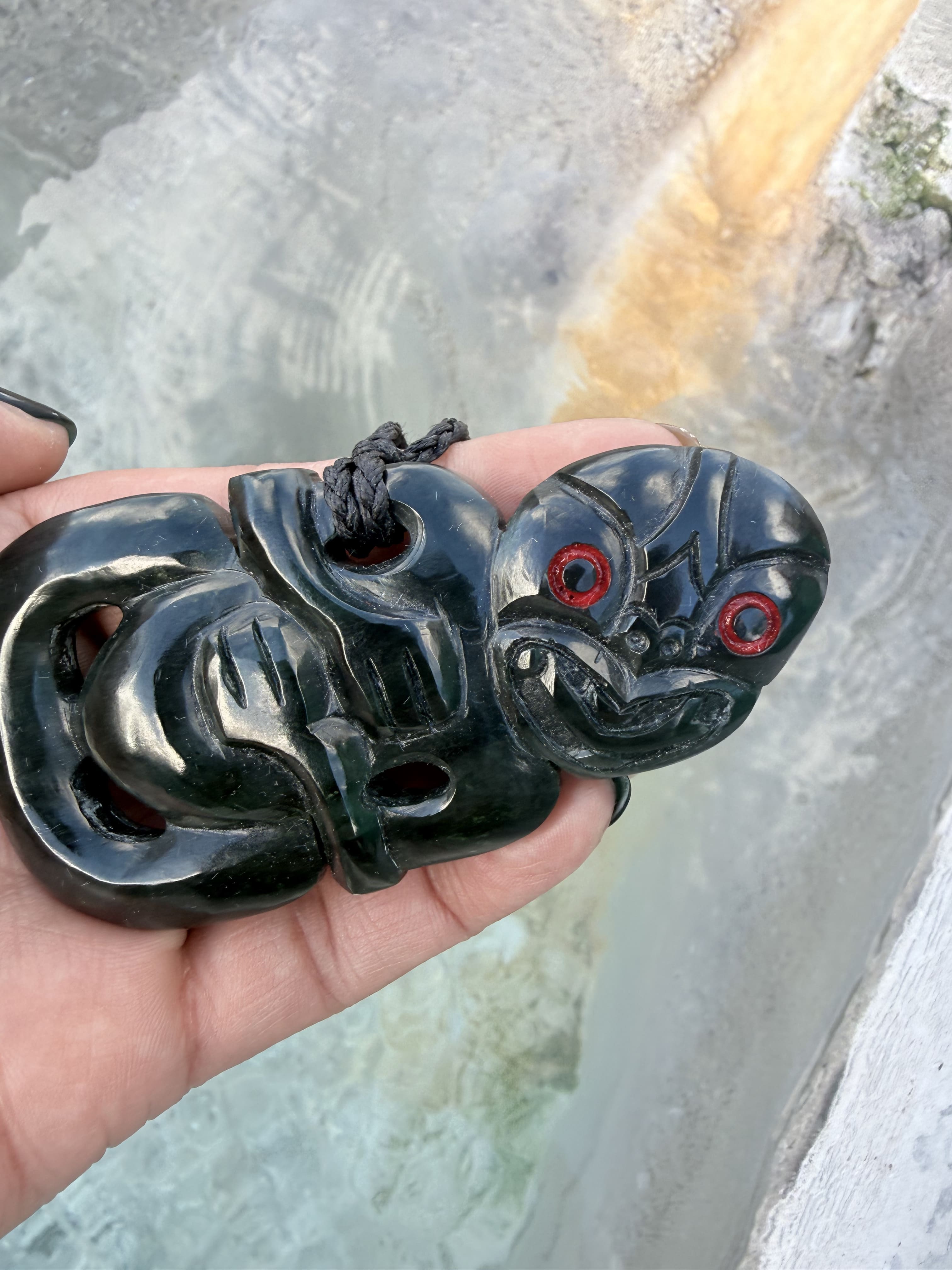 HEI TIKI - SIDE HUNG 90mm