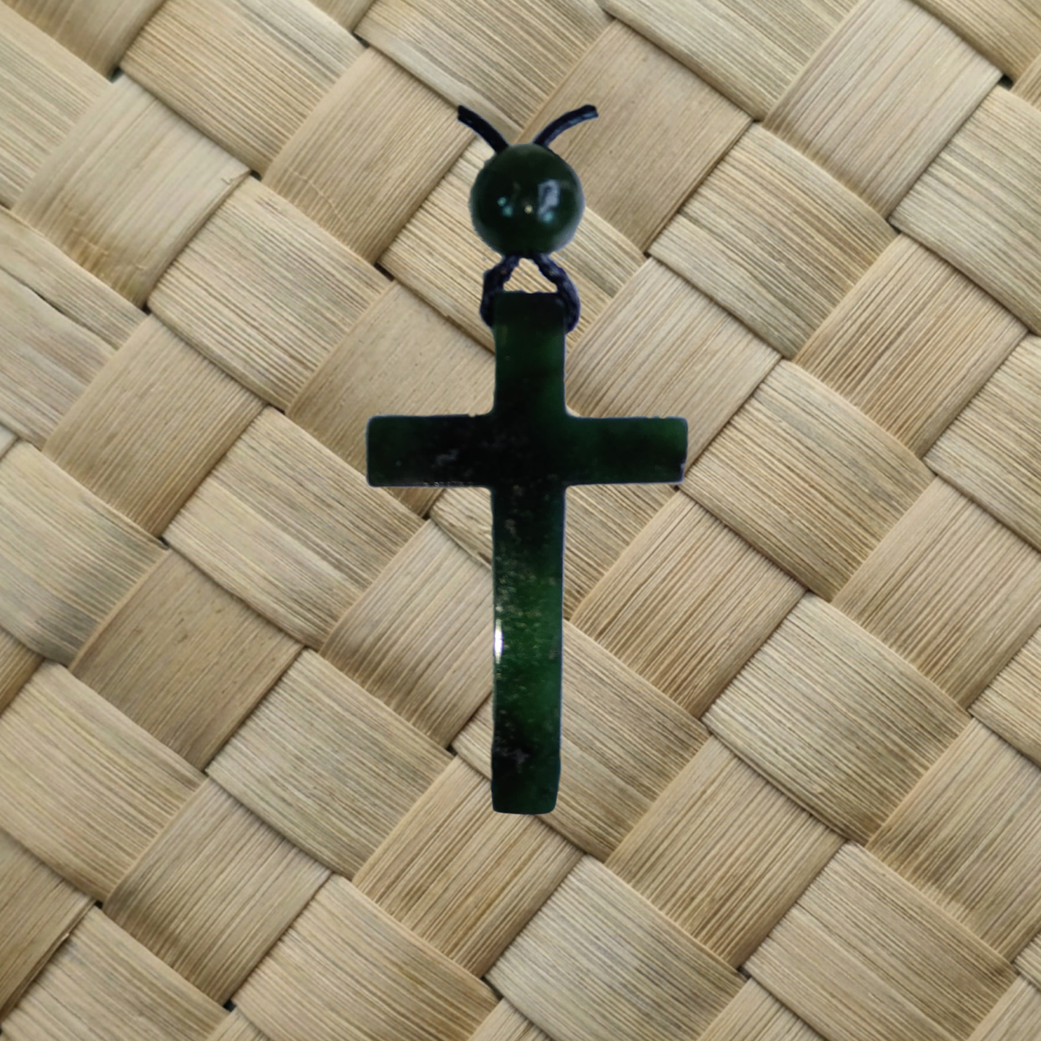 Ripeka / Cross Pounamu