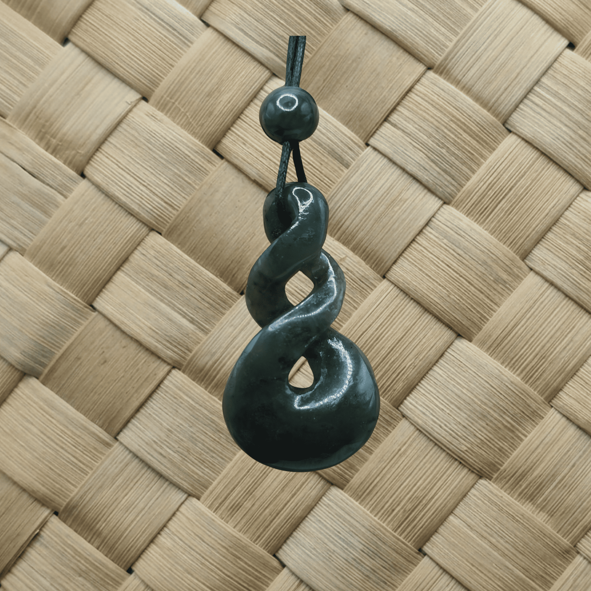 Twist / Pikorua