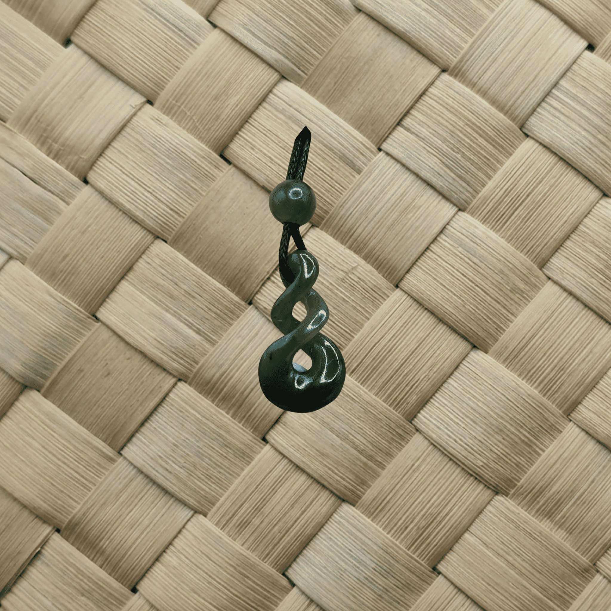 Twist / Pikorua