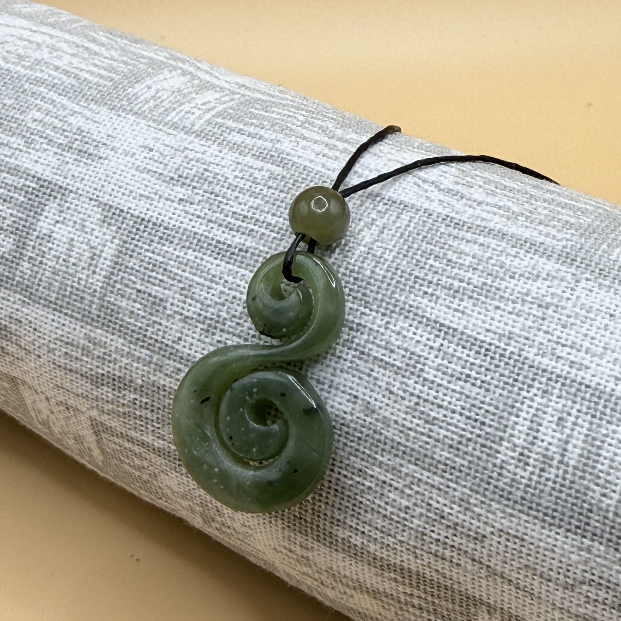 Koru III - Pēpi Pounamu