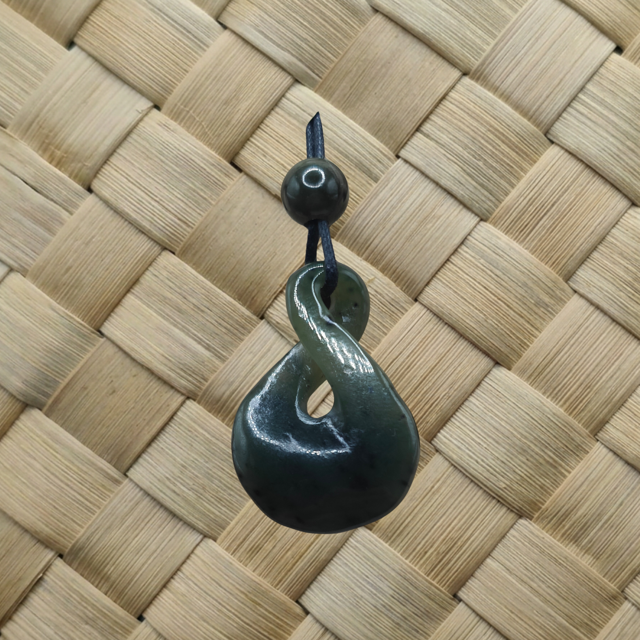 Figure 8 / Pikorua Pounamu