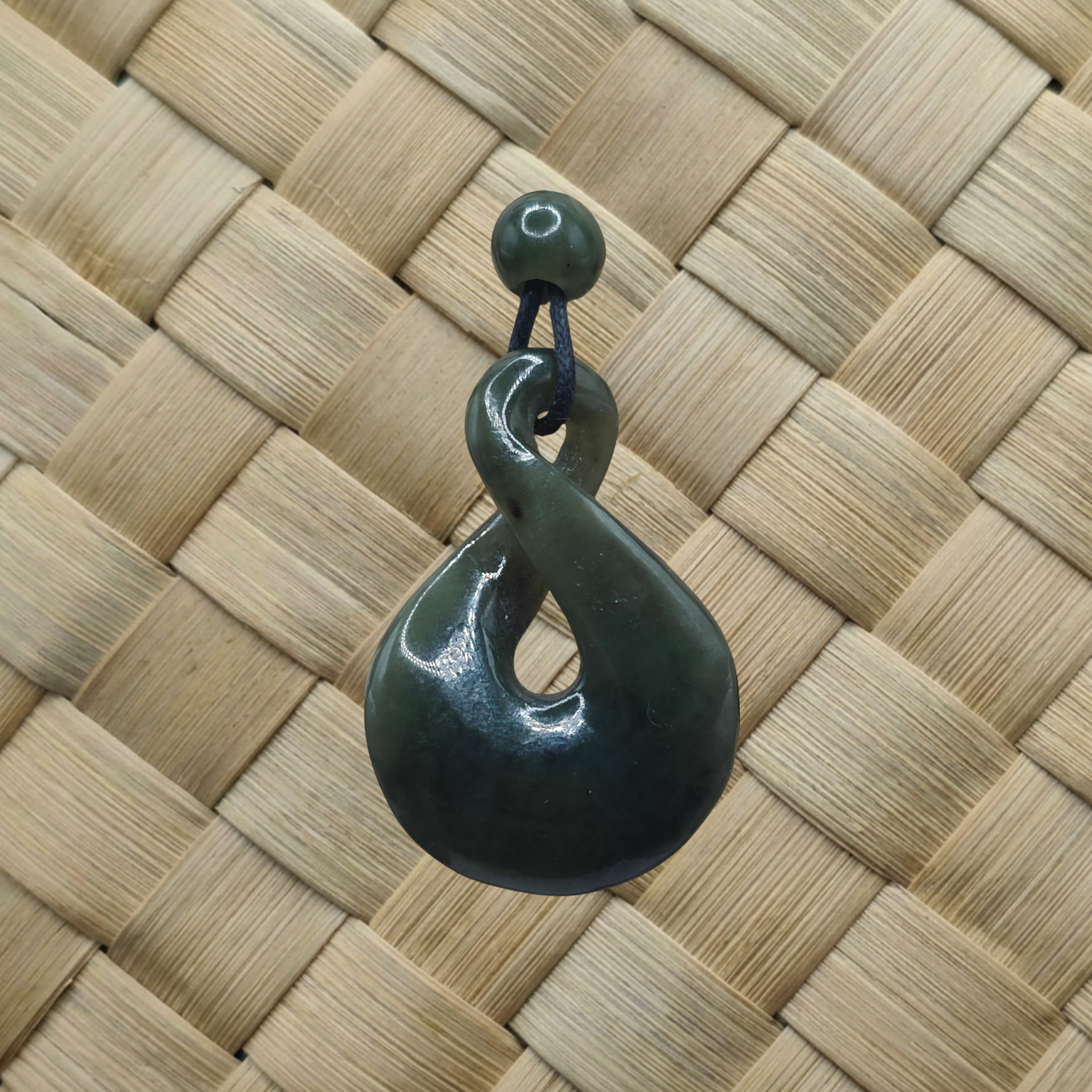 Figure 8 / Pikorua Pounamu