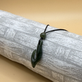 Hei Matau / Hook VII - Pēpi Pounamu