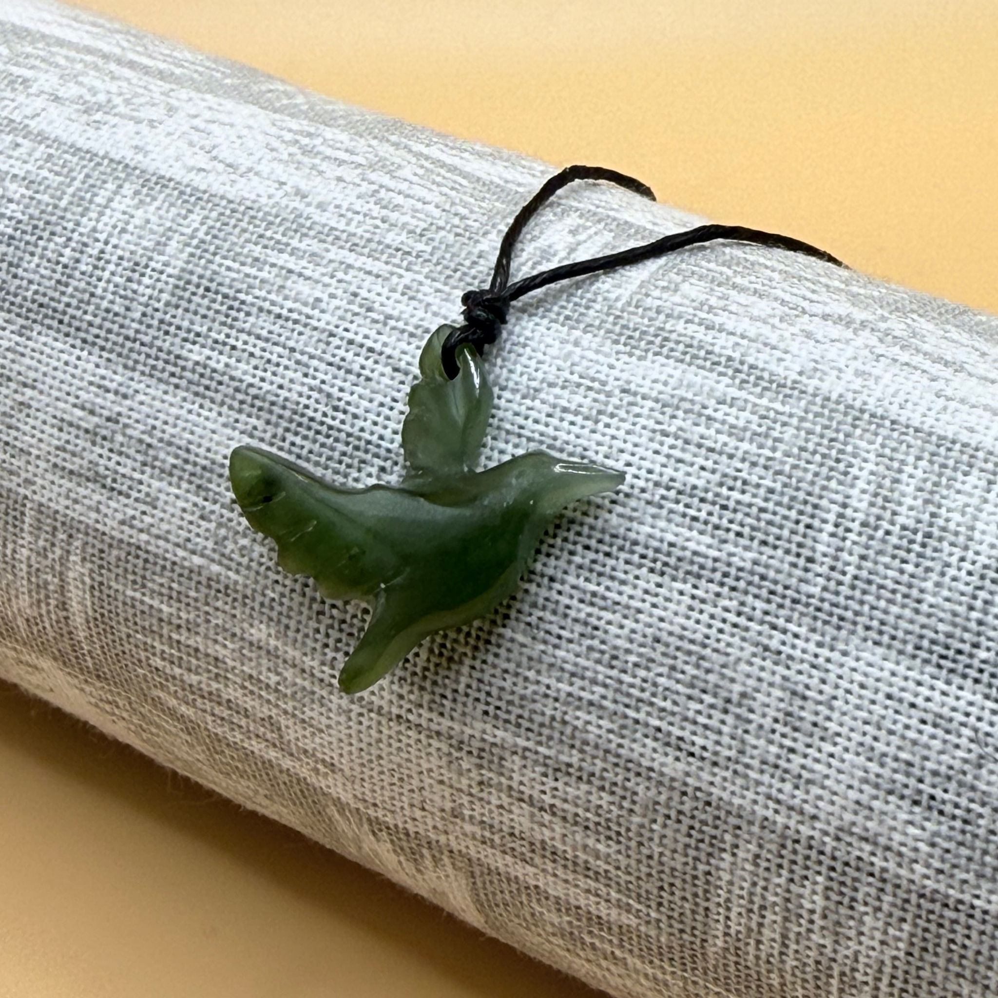 Bell Bird / Korimako - Pēpi Pounamu