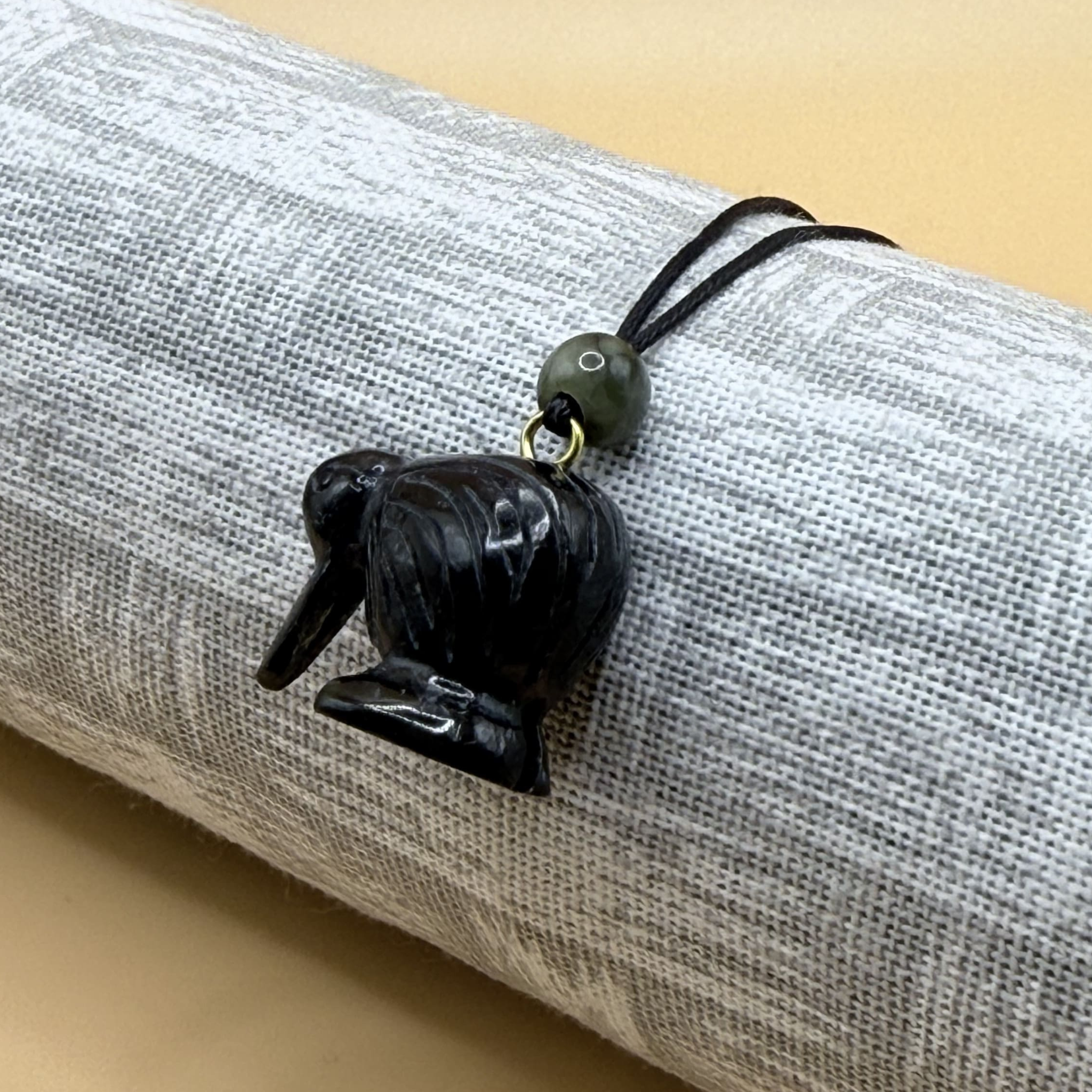 Kiwi - Pēpi Pounamu