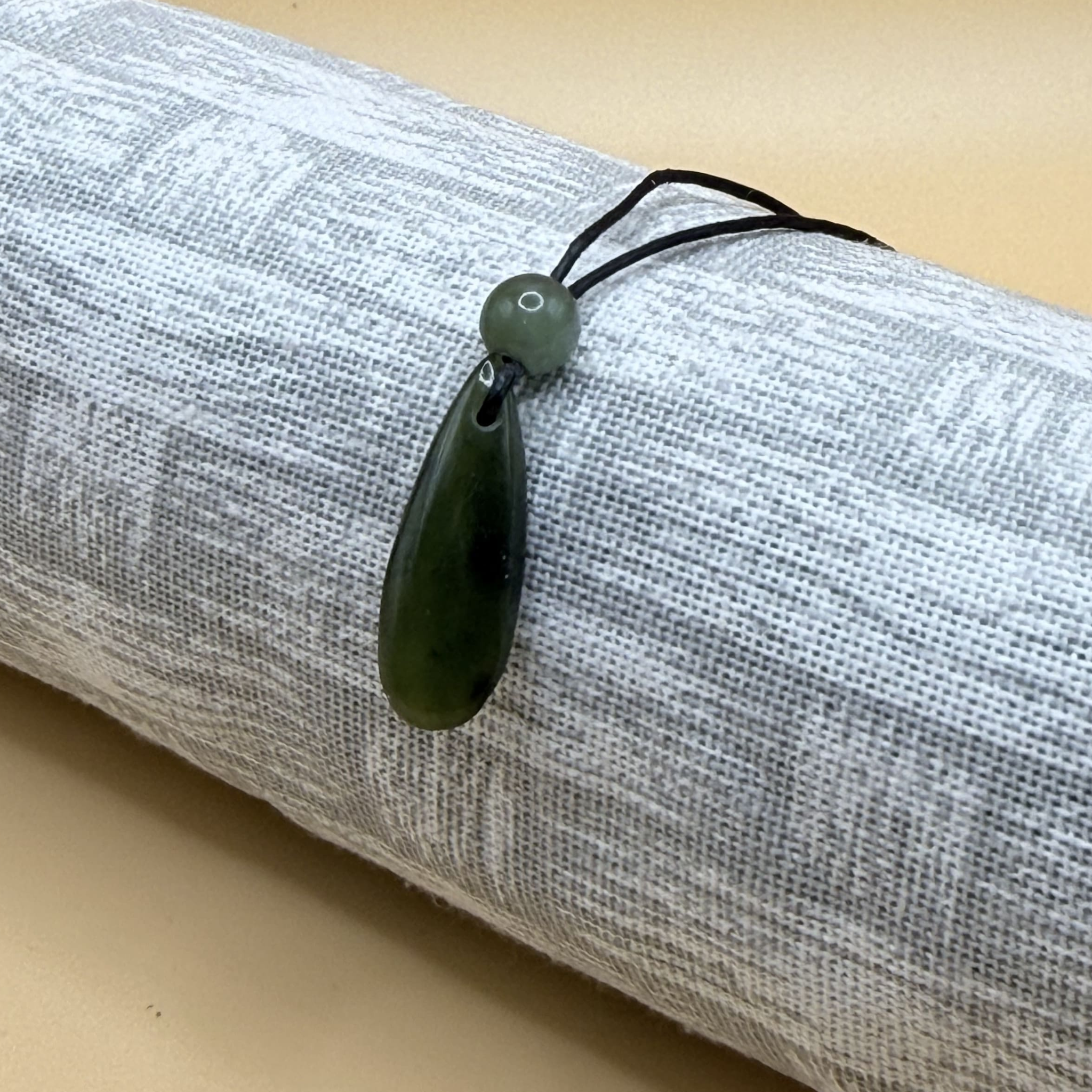 Tear Drop / Roimata II - Pēpi Pounamu